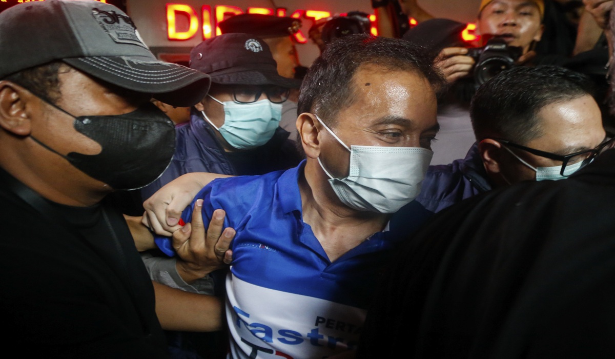 Case Files Complete, Roy Suryo and Doctor Tifa Transferred to DKI High Prosecutor's Office