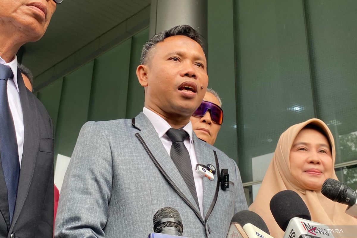 Roy Suryo's Case File Transfer Does Not Automatically Lead to Detention, Says Lawyer
