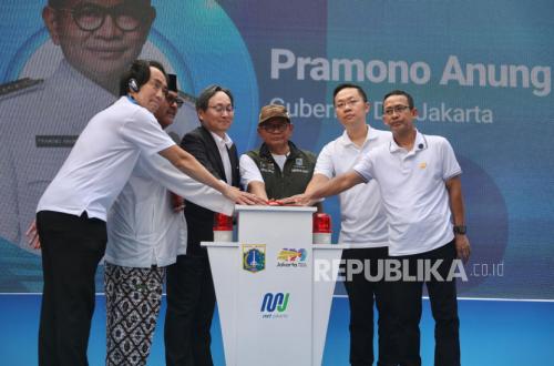 Pramono Launches Dukuh Atas Pedestrian Deck, Integrating Six Transport Modes