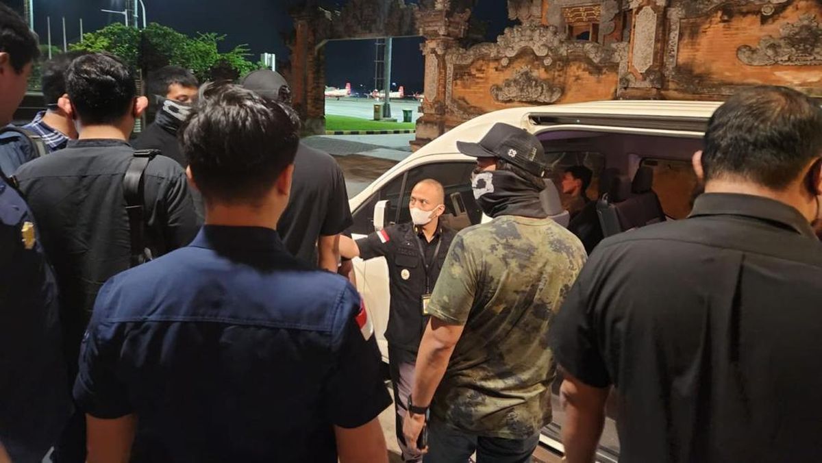 Hells Angels Drug Cartel Boss Arrested in Bali Deported