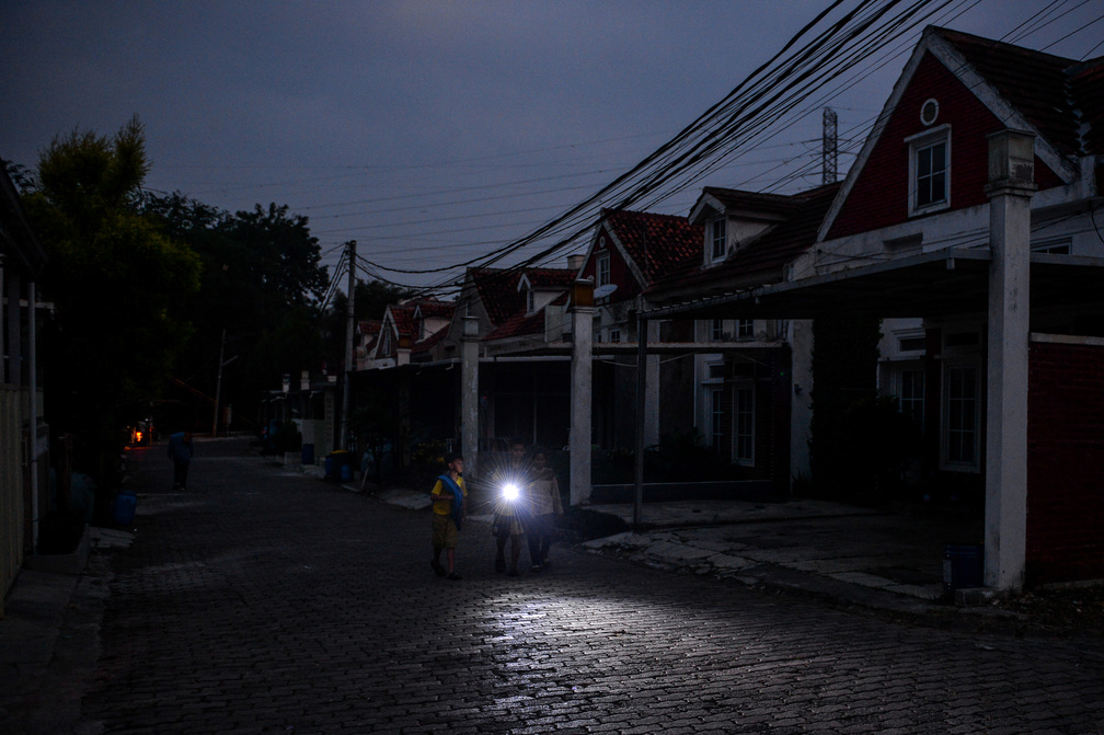 PLN Chief Meets Prabowo at Palace, Reports Progress on Java Rolling Blackouts