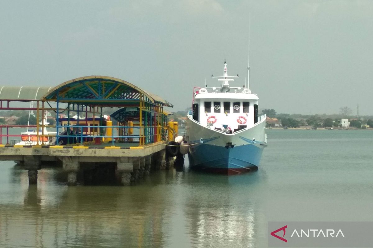 Passenger ships to Karimunjawa experience surge in travellers