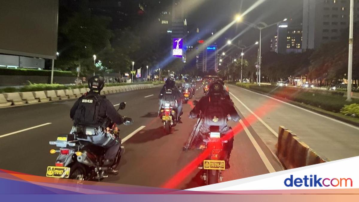 Brimob Patrol in East Jakarta Detains 11 Teenagers and 5 Unregistered Motorcycles