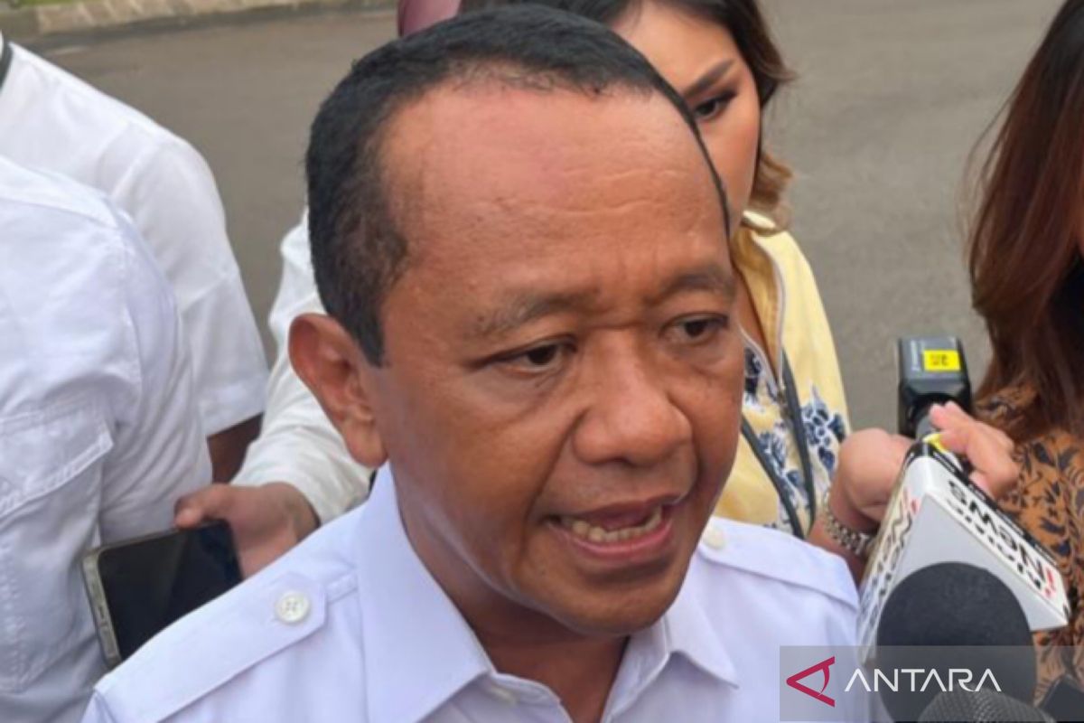 Bahlil Reports to Prabowo on Energy Supply and PLN Electricity Stability