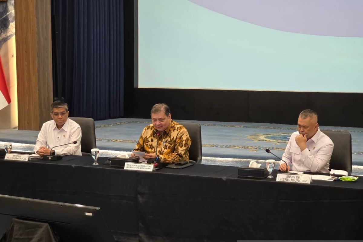 Government Prepares Vocational Training for 50,000 Laid-Off Workers