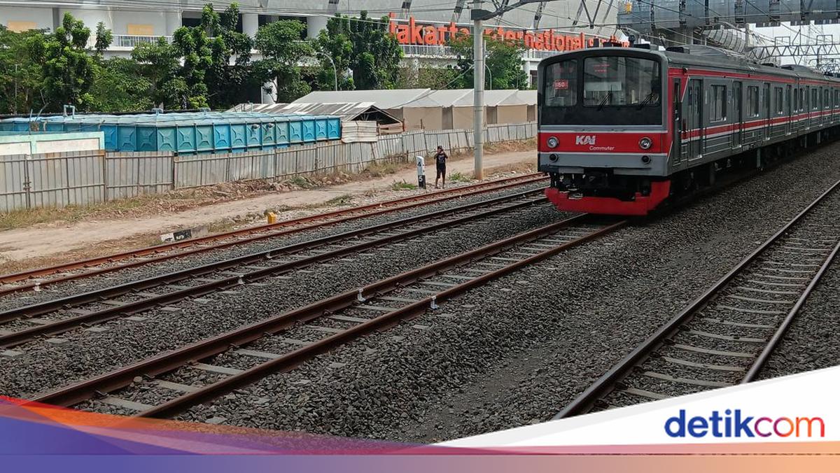 Watching Football and Concerts at JIS Now Accessible via Commuter Line