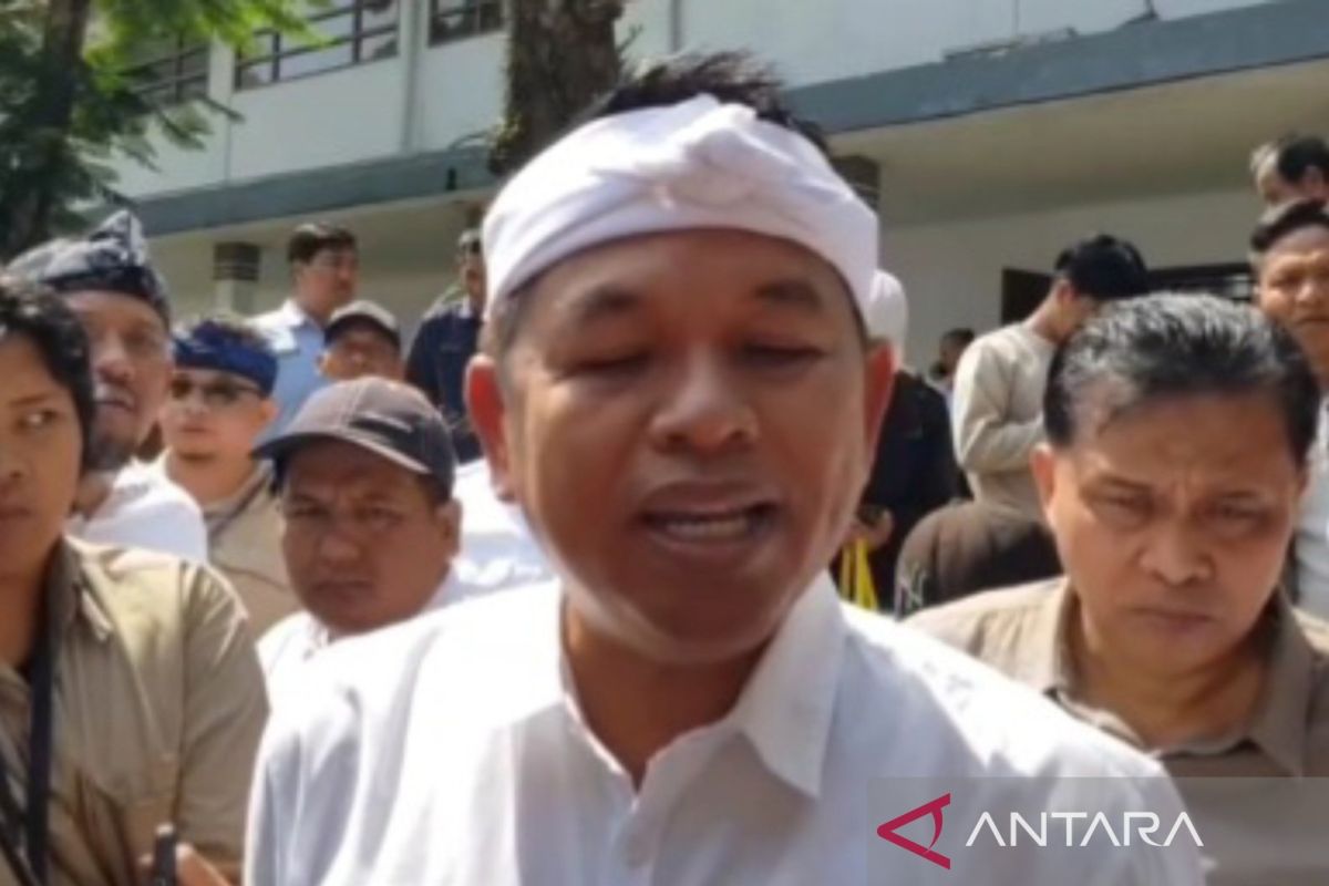 Dedi Mulyadi Seeks to Secure Education Rights for Poor Students Excluded from SPMB