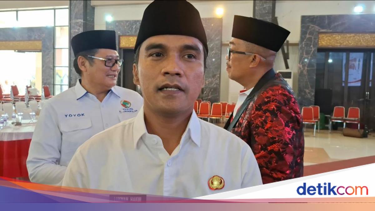 Bangkalan Government Buys Out Street Vendors' Stock to Welcome President Prabowo