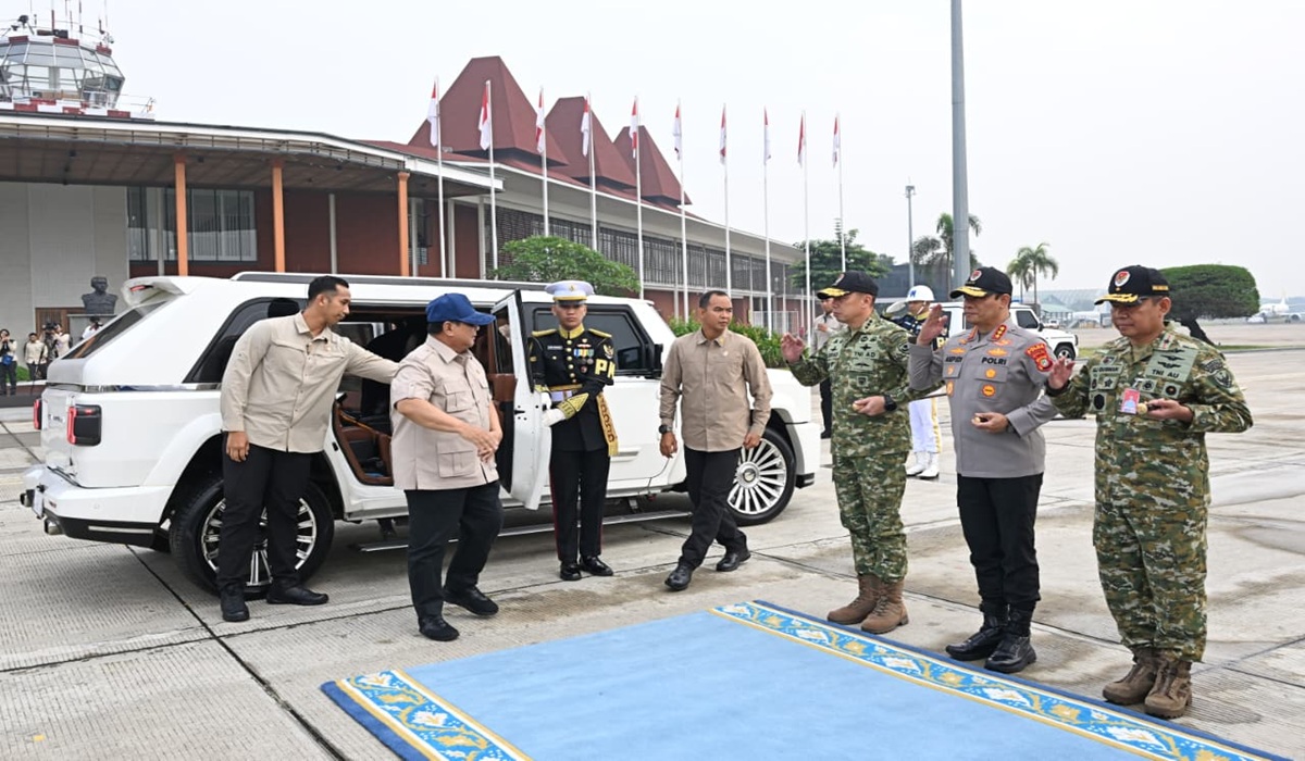 President Prabowo Inaugurates Regional Roads and Attends NU Conference in East Java