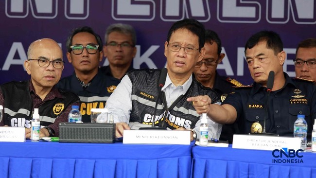 Purbaya Insists New Excise Layer for Illegal Cigarettes Must Be Introduced