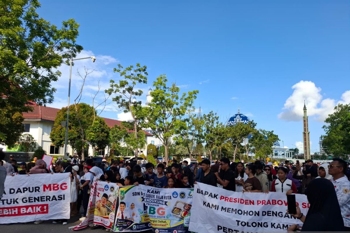 Children Marched in Support of Free Nutritious Meals, KPAI Calls It Child Exploitation