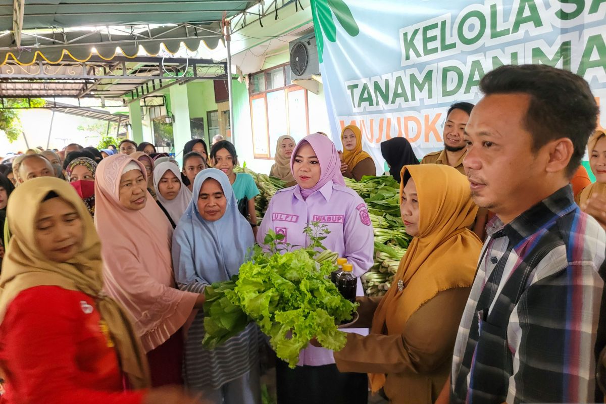 Situbondo Regency Encourages Farmers to Turn Kitchen Waste into Liquid Organic Fertiliser