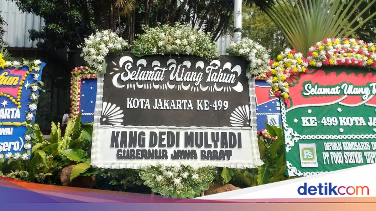 KDM Sends 'Black and White' Floral Arrangement for Jakarta's Anniversary, Here's What the DKI Provincial Government Says