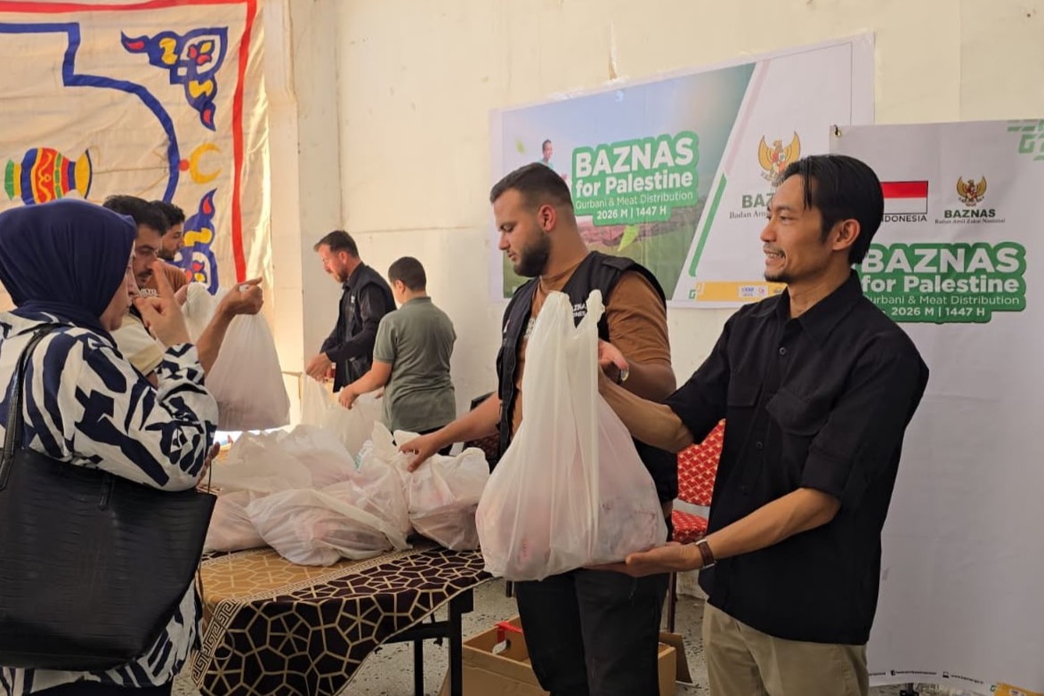 Baznas Distributes Sacrificial Meat to 6,700 Palestinian Refugees in Syria