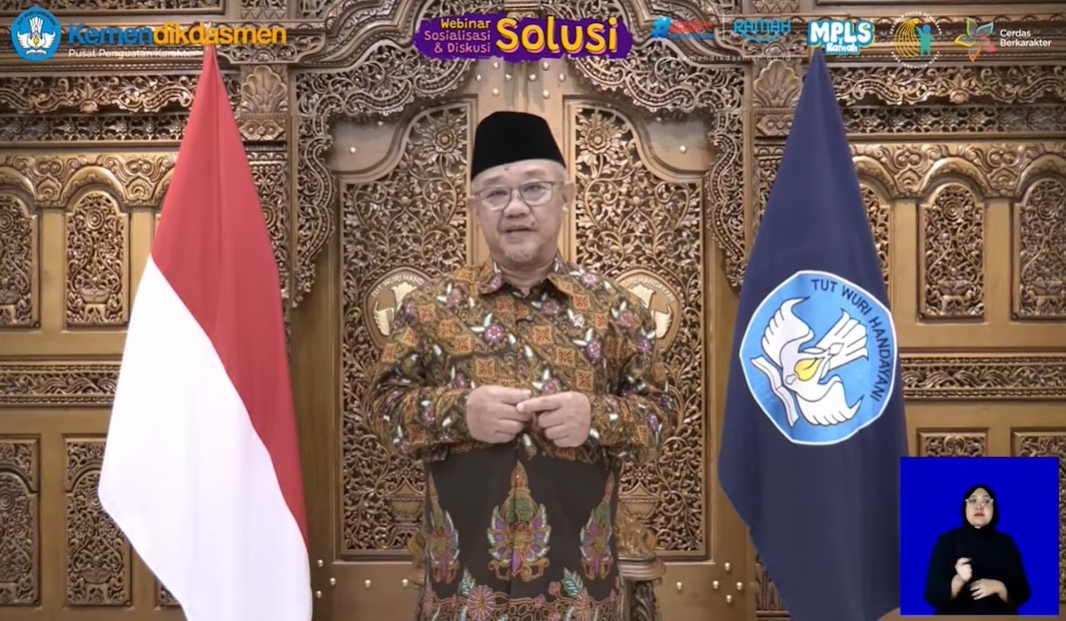 Education Ministry Issues Regulation No 12/2026, Bans Hazing in School Orientation