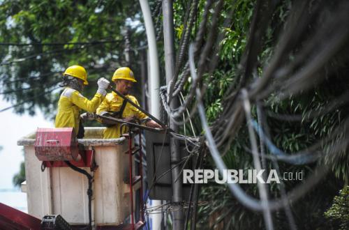 Jakarta Student Dies After Getting Caught in Cable, Legislator Criticises Utility Management