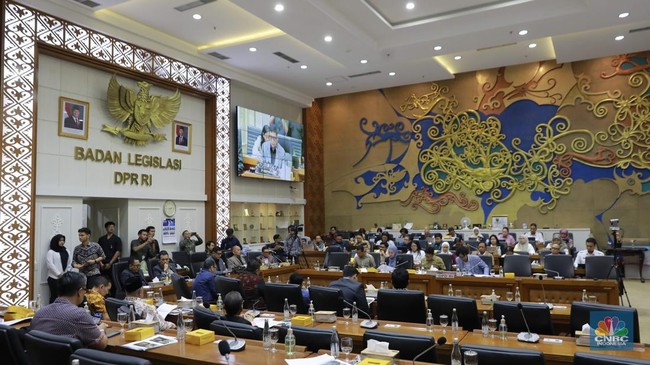 House Agrees to Deliberate International Financial Centre Bill, Targets Completion in Three Months