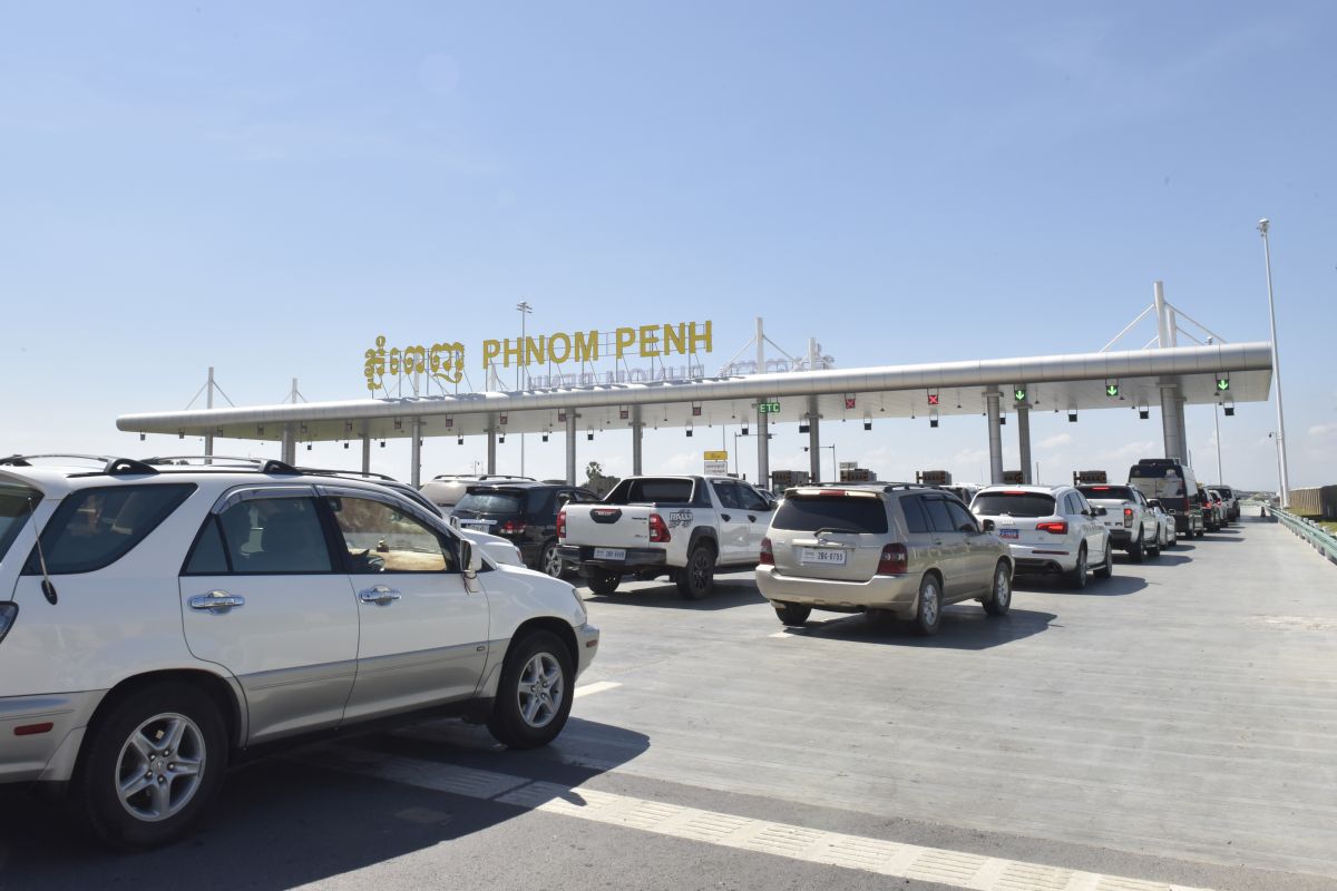 Cambodia Lowers Retail Fuel Prices Amid Easing Geopolitical Tensions