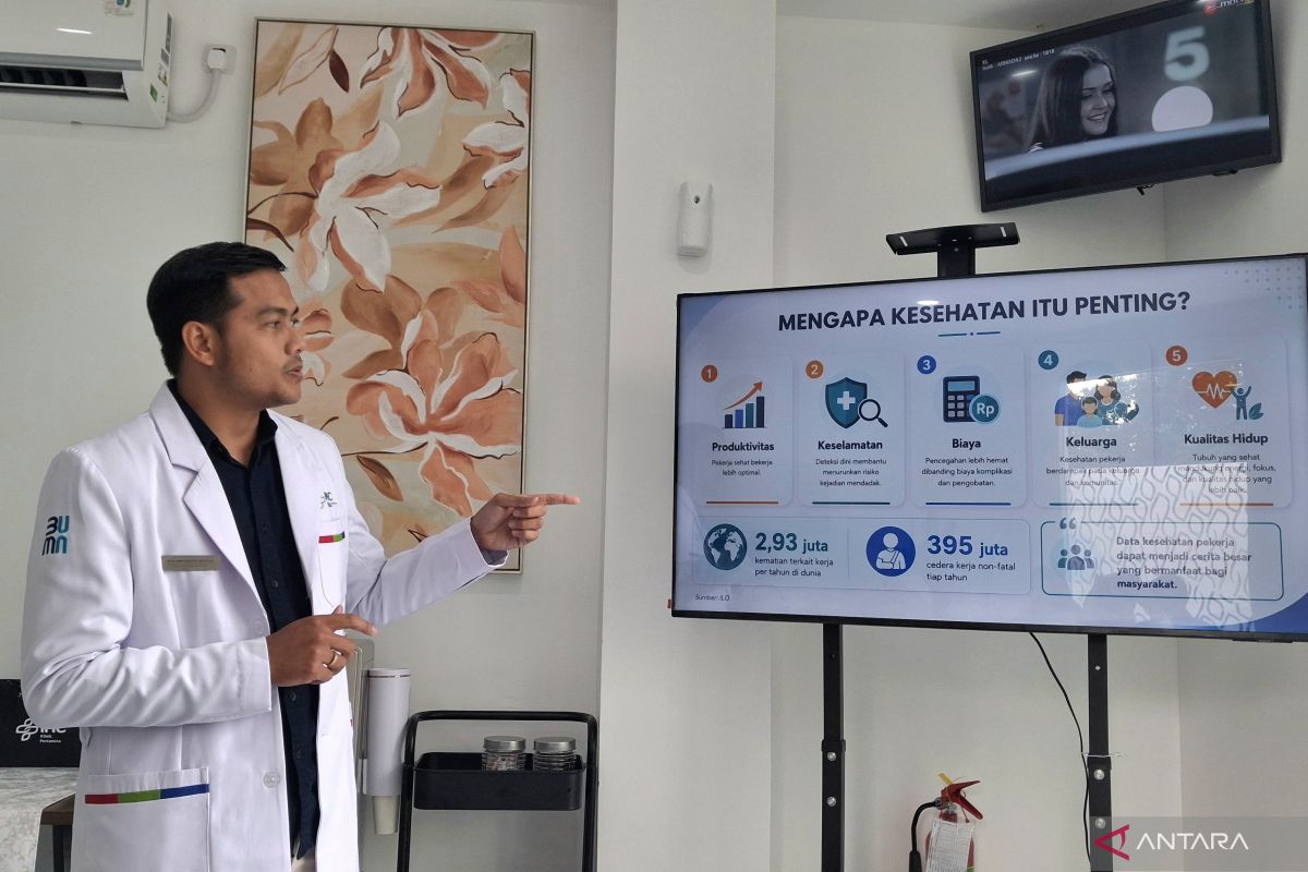 Occupational doctor notes 70 percent rise in coffee consumption to reduce workplace stressors