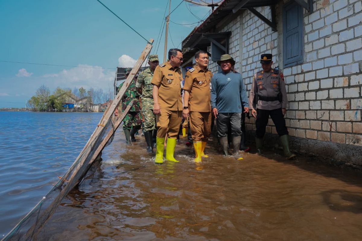 Central Java allocates Rp400 million for seawall rehabilitation causing tidal flooding in Pati