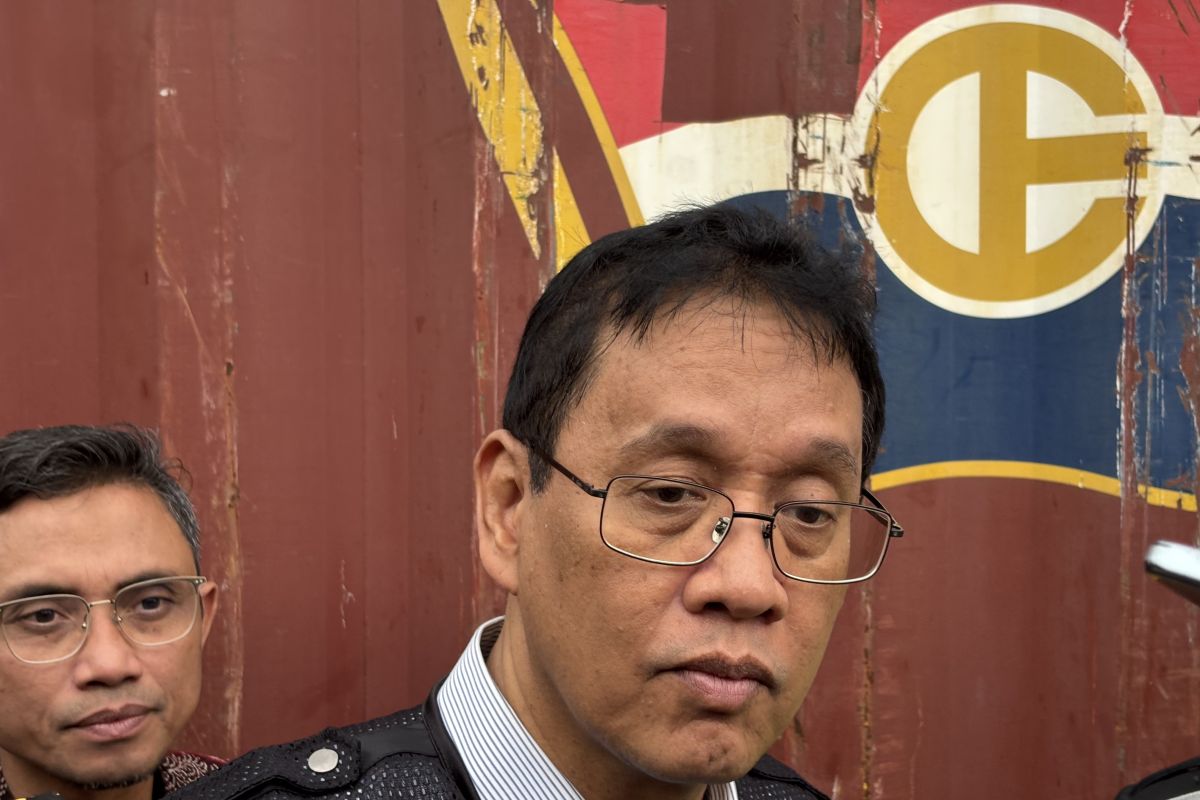 Purbaya says Finance Ministry has no current plan to acquire shares in IDX