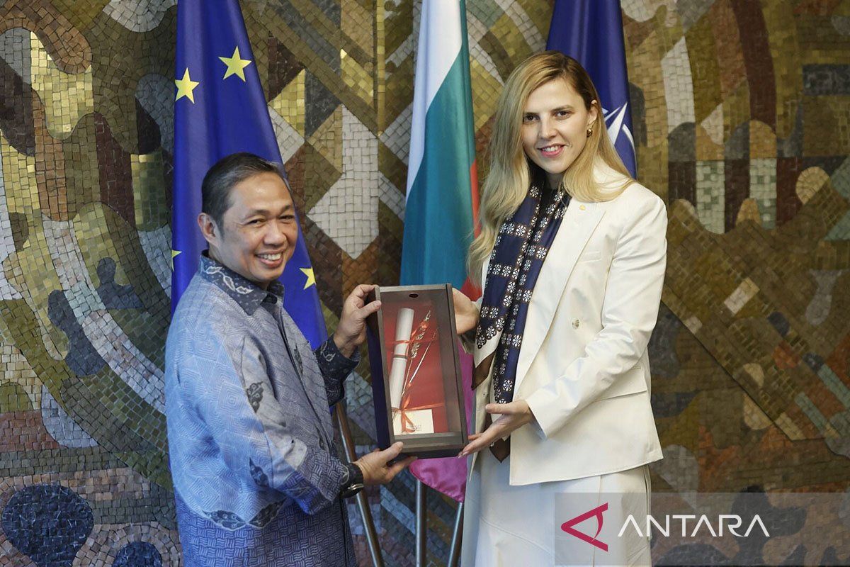 Deputy Foreign Minister Anis Matta pushes for stronger Indonesia-Bulgaria partnership