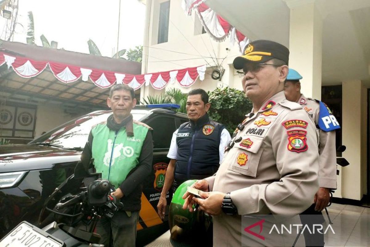 Husband and wife motorcycle theft recidivists in East Jakarta strike again a month after release