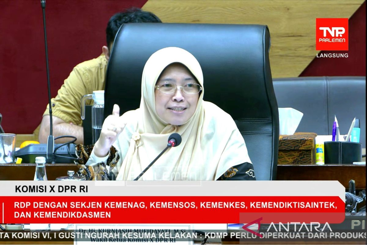 House Commission X Reminds Ministries on Readiness for 13-Year Compulsory Education