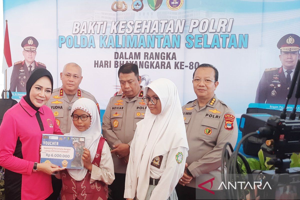 Minus Lenses: A Bridge of Hope