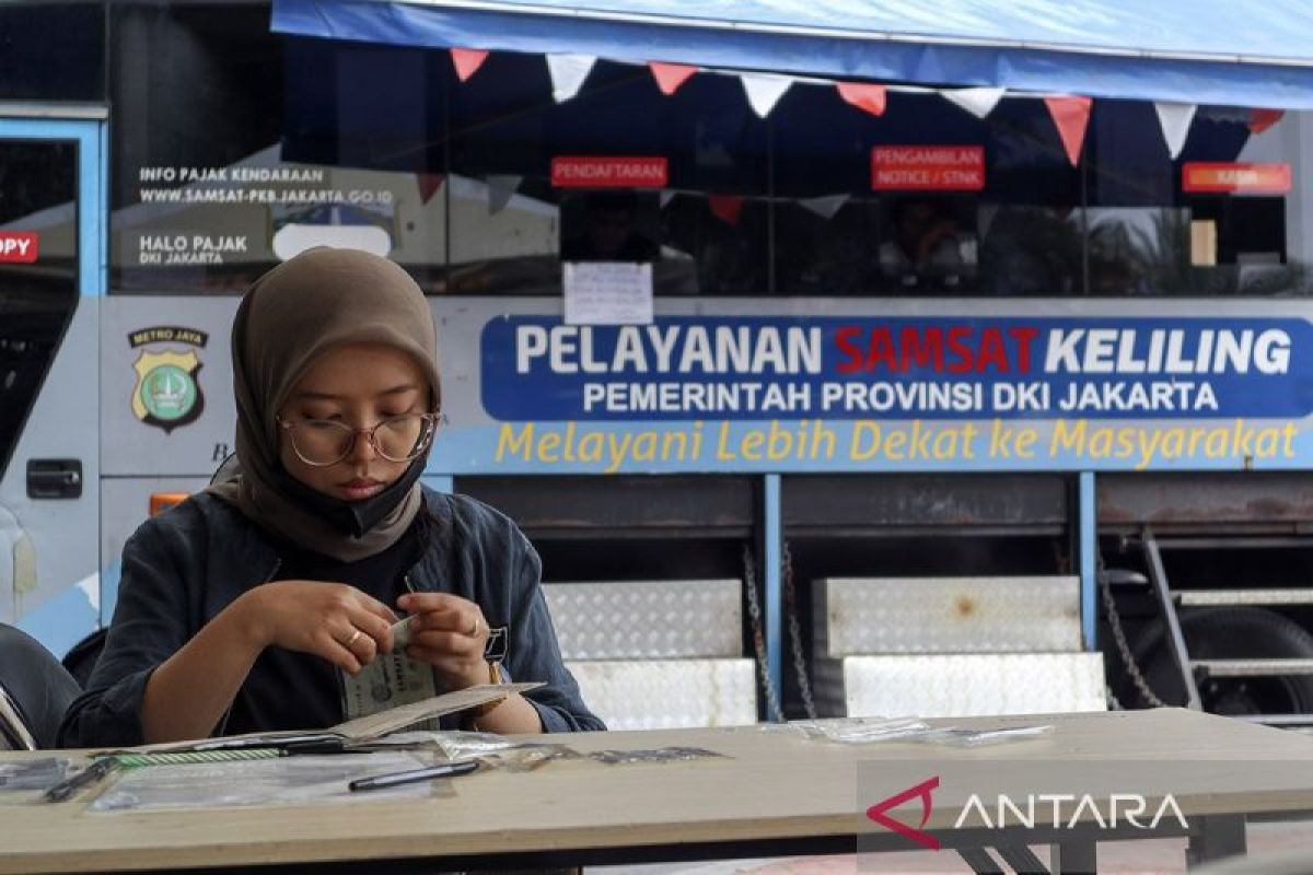 Wednesday: Mobile Samsat outlets available at 14 locations across Greater Jakarta