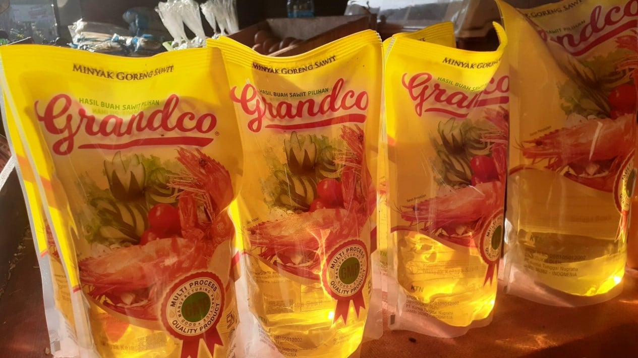 Packaged Cooking Oil and Red Chilli Prices Rise: Latest Food Commodity Update