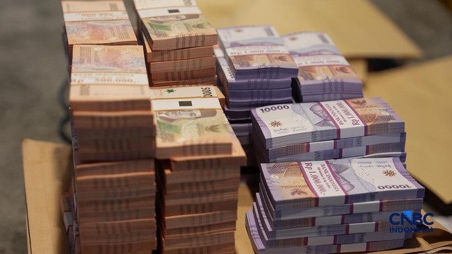 Banks Rush to Revise Business Plans and Loan Rates After BI Rate Hike