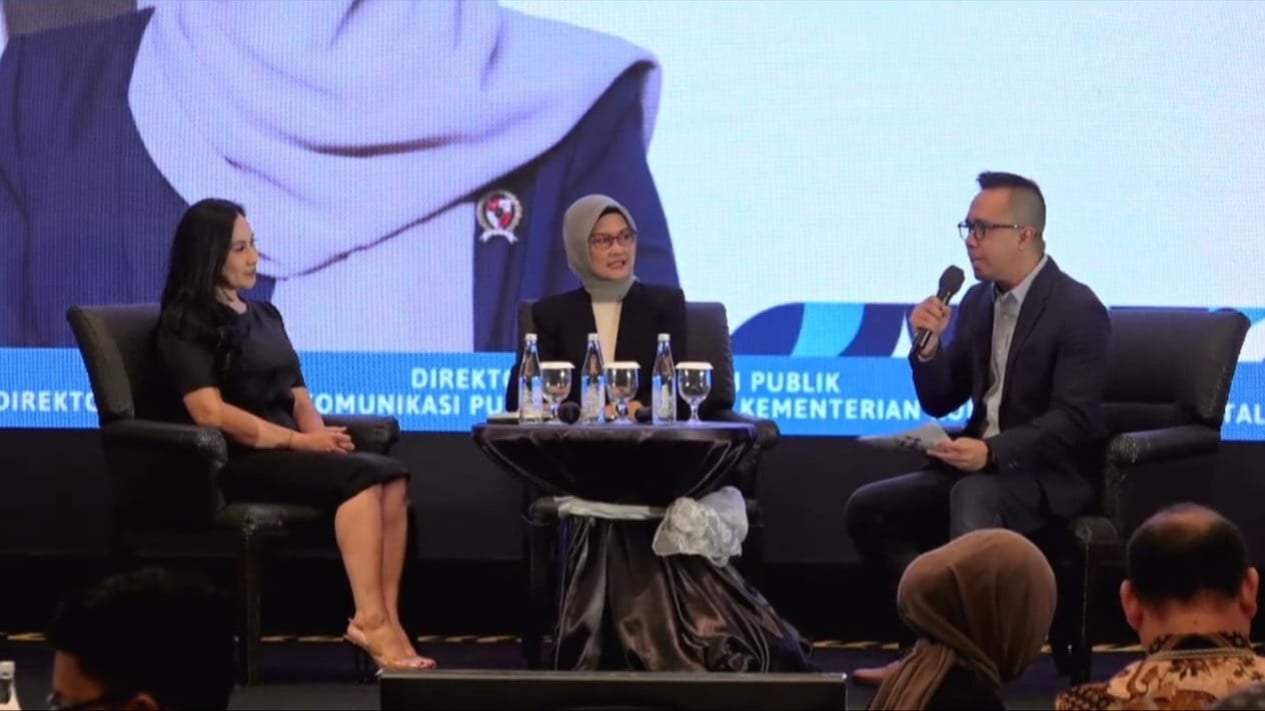 Digital Media Platforms Demand Responsive, Humanist Style from Government Spokespersons