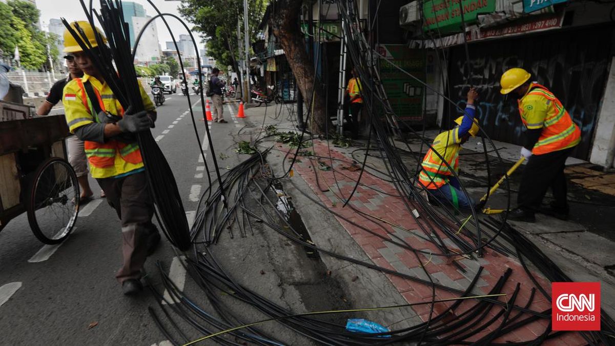 Jakarta Council Demands Cable Audit After Fatal Accident Involving High School Student