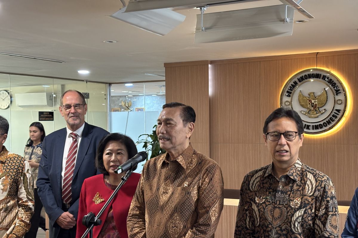 Luhut Advises BGN to Refine Free Nutritious Meals Programme in Stages