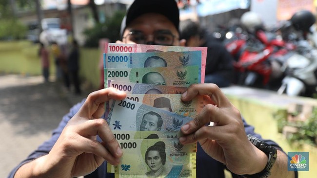 UI Research: Rp2,000-Rp20,000 Banknotes Displaced by QRIS and E-Wallets