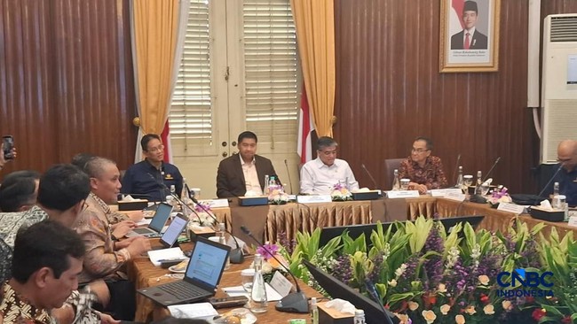 Ministers Yassierli and Ara Visit Purbaya to Discuss Tapera and the Fate of Low-Income Housing