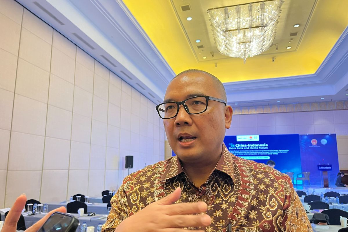 On automotive industry departures, Foreign Ministry says: More are still entering