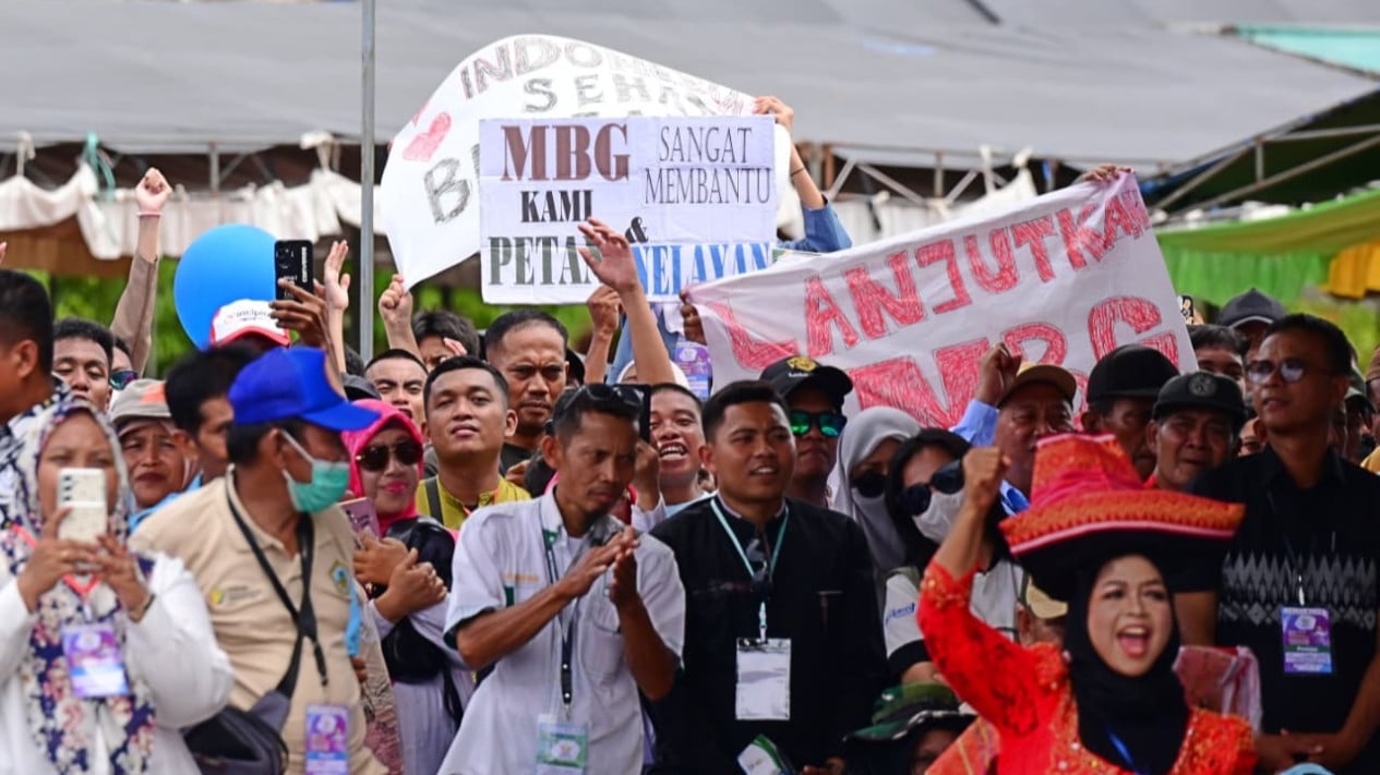 Government Communications Body Denies Orchestrating Pro-MBG Demonstrations: 'That's Not True!'