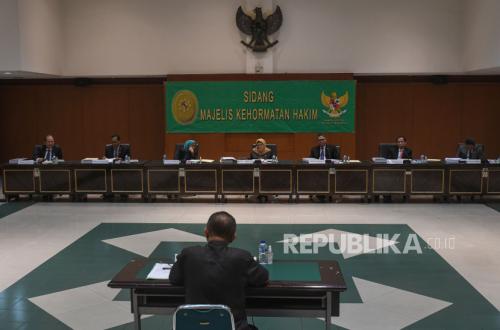 South Jakarta District Court Judge Dismissed After Receiving Rp 1.9 Billion in Case Handling Fees