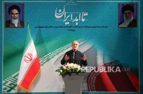 Iran Proposes Islamic NATO, Invites Saudi Arabia and Turkey