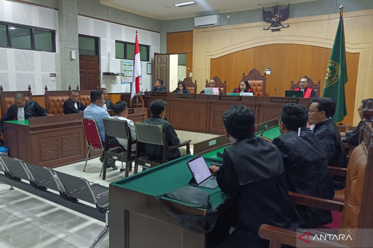 Three NTB DPRD Gratification Defendants Deny Giving Money to Council Members