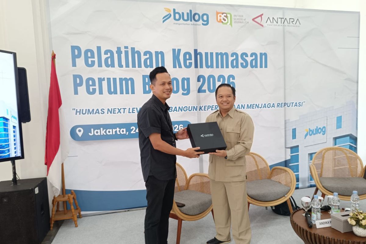 Smartphone Photography Training: BULOG's PR Strategy in the Digital Era