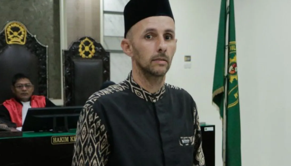 French National Faces Three-Year Prison Sentence for 0.27 Grams of Meth in Mataram