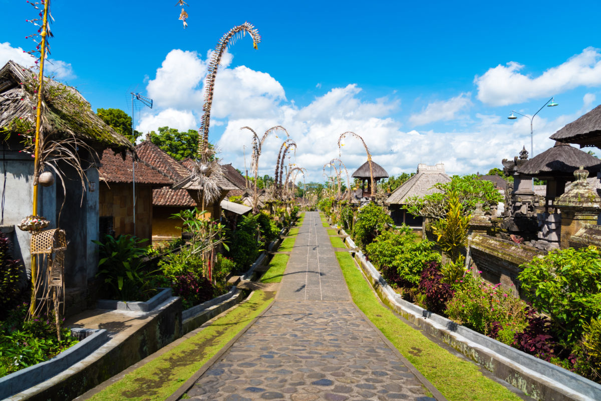 Bali Starts Transition To Cashless Culture In Top Tourism Destinations
