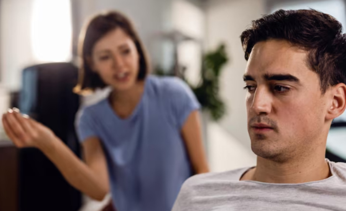 Psychologist: Possessive Partner Behaviour Can Indicate an Unhealthy Relationship