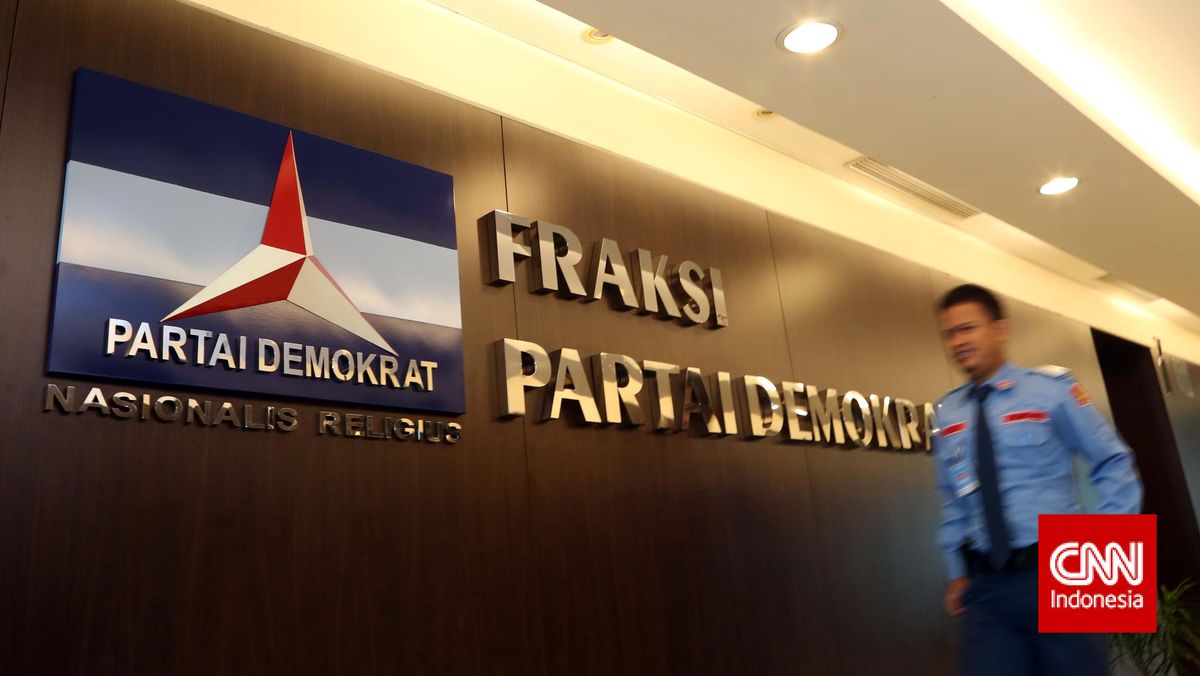 Democrat Politician Hits Back at PDIP's Deddy Sitorus Over AHY's Statement