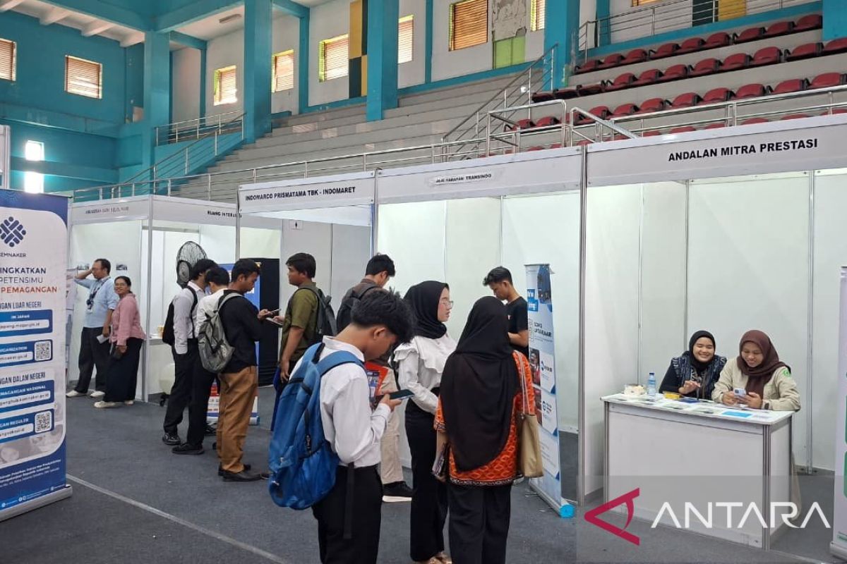 DKI Jakarta Roundup: Vehicle Tax Amnesty to Overturned Lorry