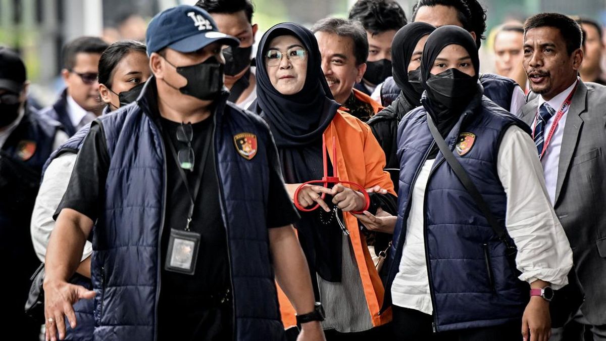 Doctor Tifa's Series of Bafflements During Arrest: Police Hospital, Metro Jaya HQ, and Being Handcuffed