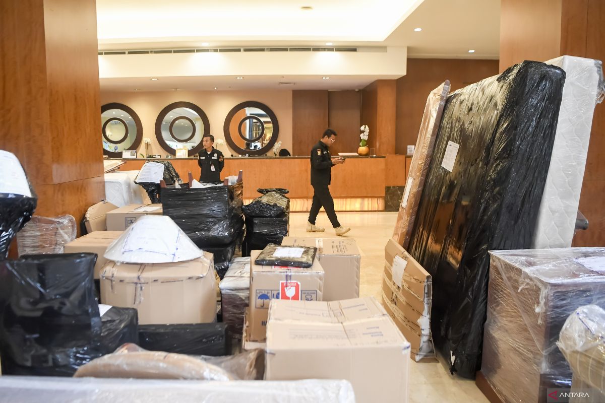 Evacuation Process Underway at Hotel Sultan